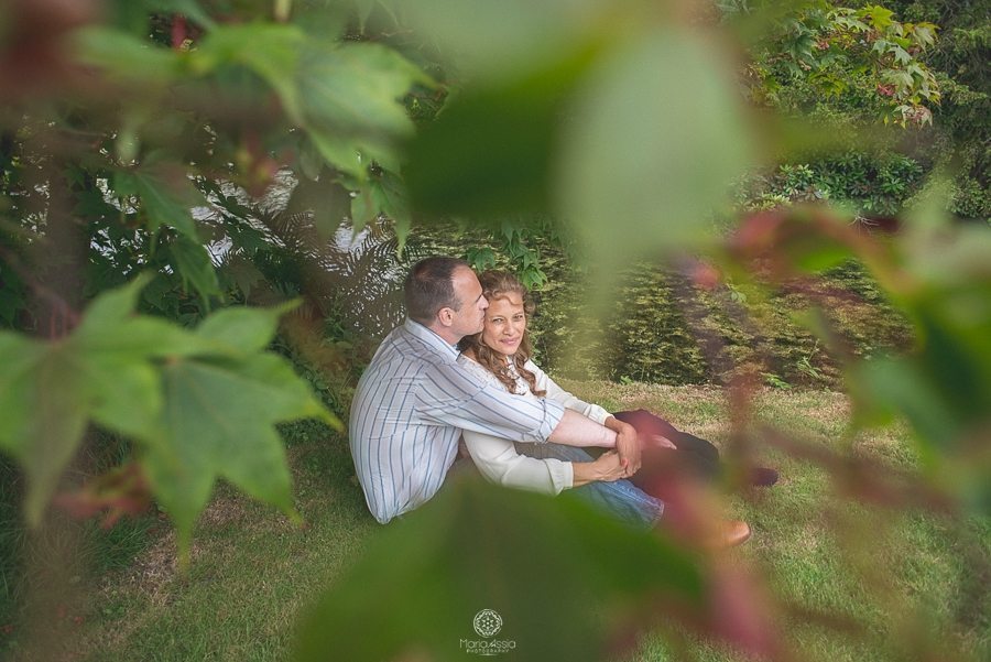 Engaged couple at their Scotney Castle pre-wedding photo shoot