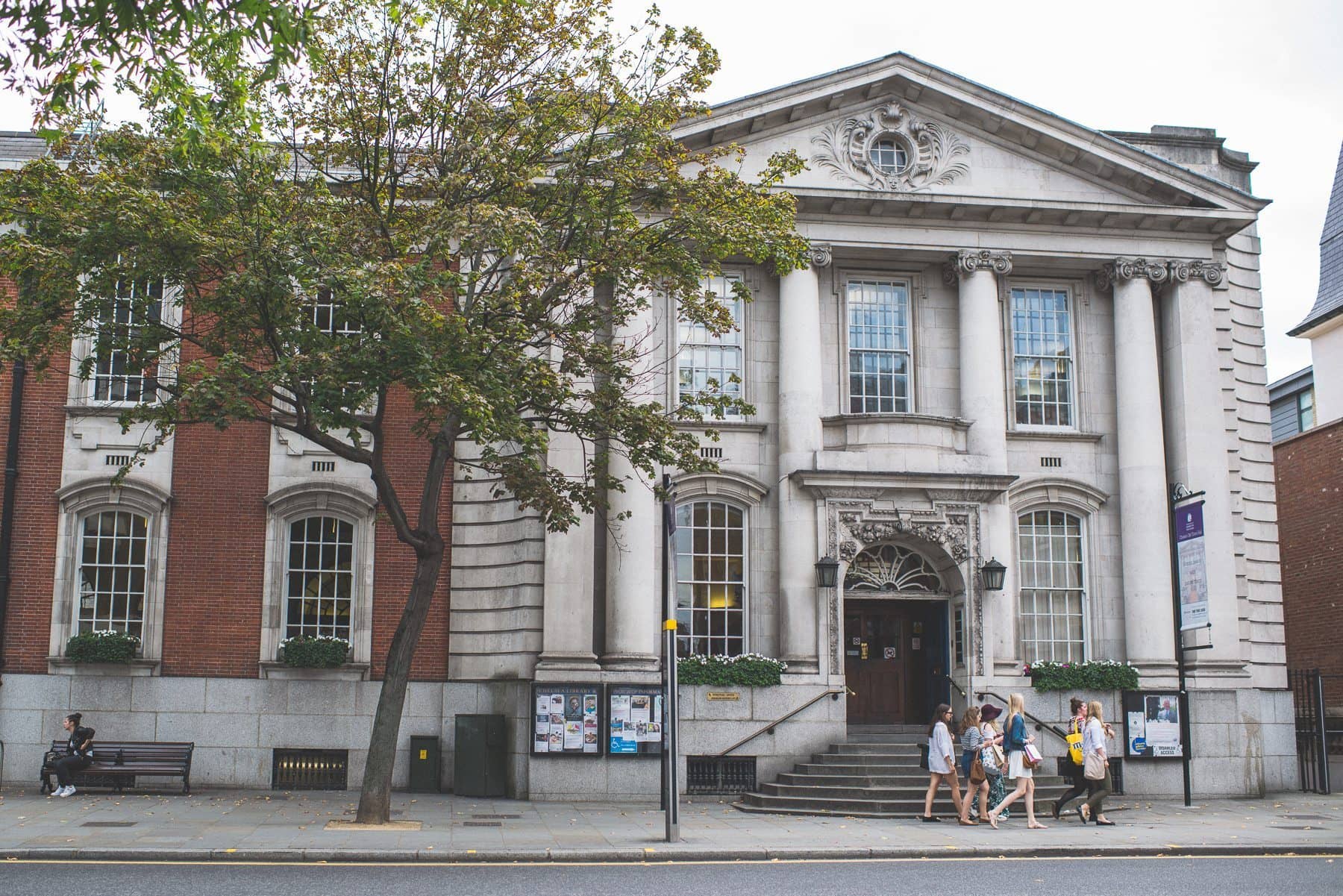 Chelsea Town Hall wedding photographer Maria Assia